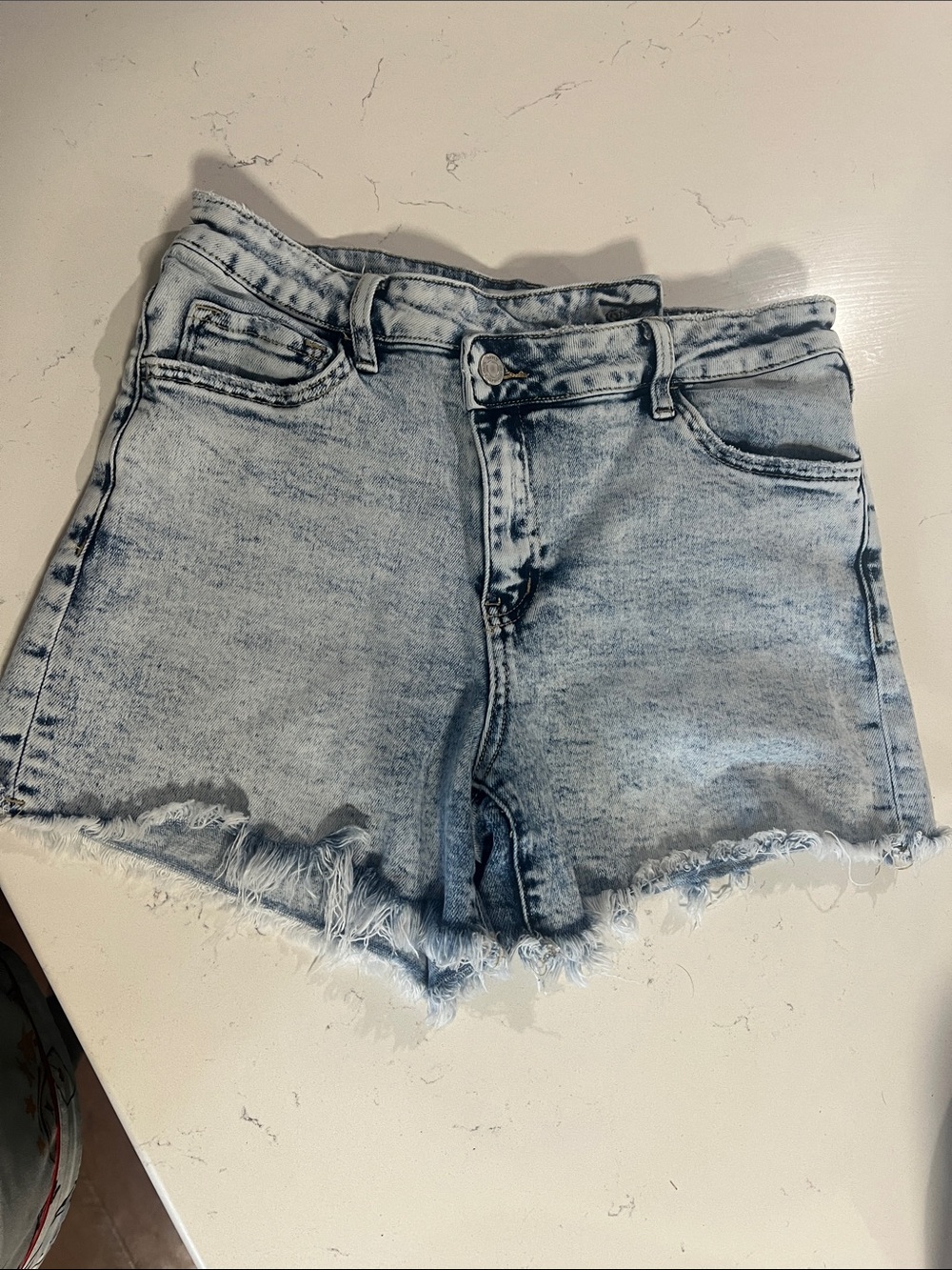 Vervet  Light Wash Denim Cutoff Shorts - Blue